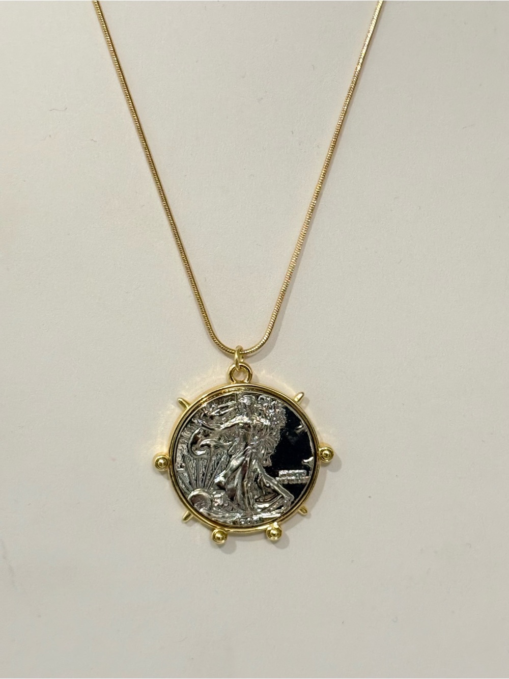 18k Gold Plated Tone Pendant Necklace - Women Jewelry - Picture 5 of 8